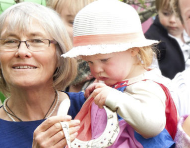 Mother-of-the-Groom-With-Girl