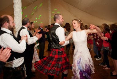 Bride-and-Groom-Dancing-Ceilidh